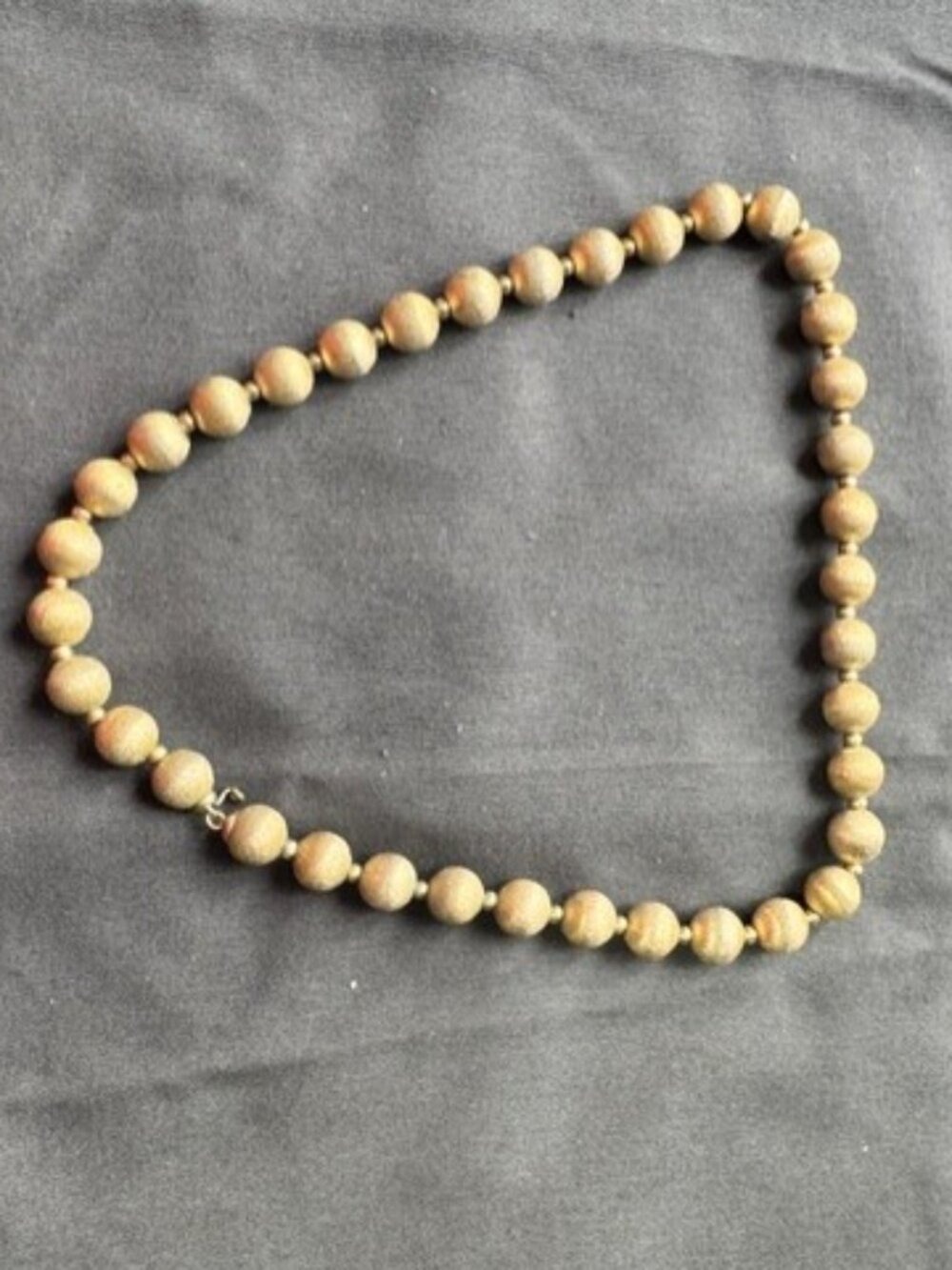 Vintage Pale Yellow Graduated Bead Necklace w Round Metal Spheres 16"